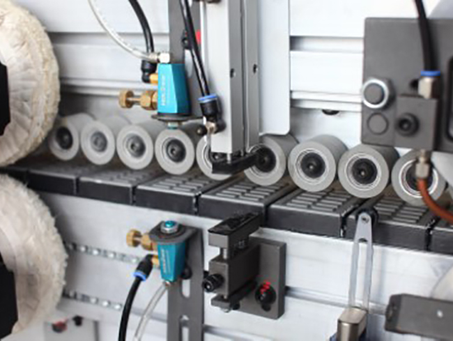 封邊機選配--加裝斷絲裝置-選配代碼（E）